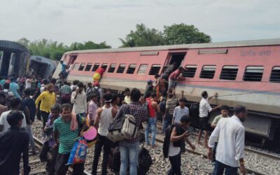 Chandigarh Dibrugarh Express Train Accident in Gonda Latest News Today A shocking incident took place in the Gonda district of Uttar Pradesh on Thursday where a Chandigarh-Dibrugarh Express derailed claiming 2 lives. Reportedly, six coaches of 15904 Chandigarh-Dibrugarh Express derailed between Motiganj-Jhilahi railway station in the Gonda district of Uttar Pradesh. Likewise, the Indian Army has been called upon for rescue operations. The train, originating from Chandigarh, was reportedly heading toward Dibrugarh via Bihar. In the meanwhile, Uttar Pradesh CMO stated, Uttar Pradesh Chief Minister Yogi Adityanath takes cognisance of the train accident in the Gonda district. He directs the officials to reach the spot immediately and expedite the relief work; gives instructions for proper treatment of the injured. Last month, Kanchanjunga Express was hit by a goods train in the Phansidewa area in Darjeeling causing over half a dozen lives.