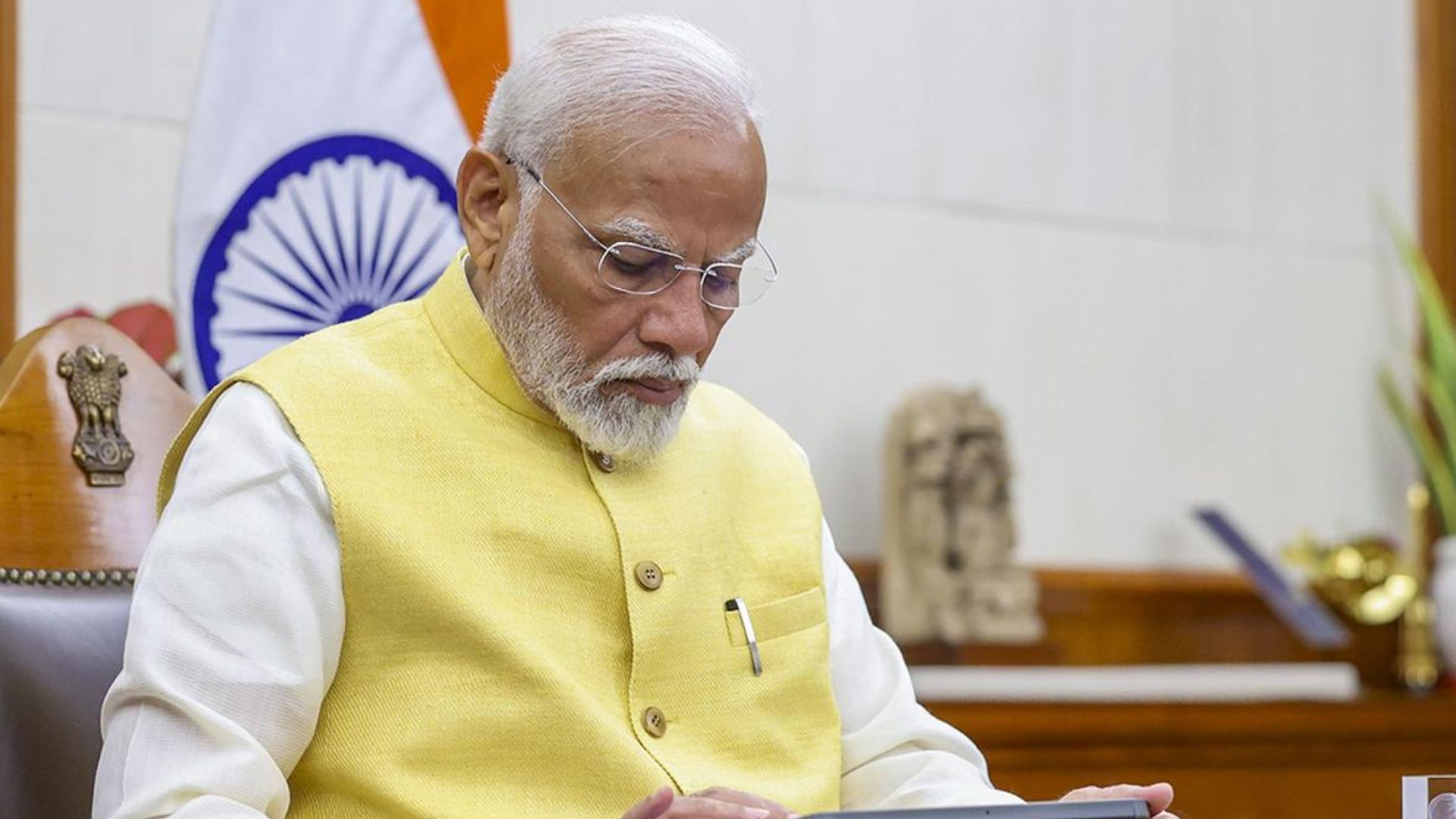 Marking the completion of 10 years of the launch of one of the most significant mass movements for cleanliness - the Swachh Bharat Mission, the Prime Minister, Narendra Modi today participated in Swachh Bharat Diwas 2024 program on the occasion of 155th Gandhi Jayanti on 2nd October in Vigyan Bhawan, New Delhi.